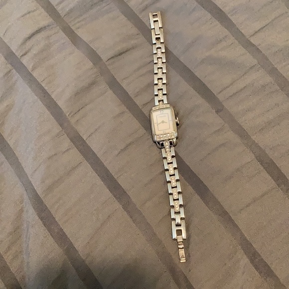 DONATED Ladies Fossil watch - Picture 7 of 9